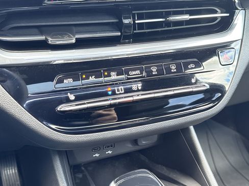 Certified 2025 Buick Envista Avenir image 17