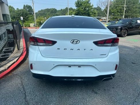 Used 2018 Hyundai Sonata Limited w/ Limited Ultimate Package 03 FWD image 4