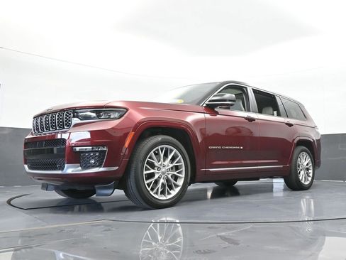 Used 2023 Jeep Grand Cherokee L Summit w/ Luxury Tech Group V image 65