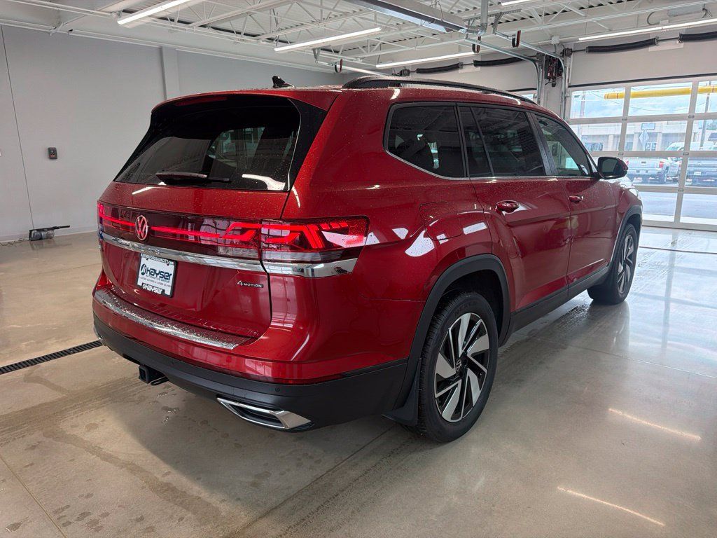 Used 2024 Volkswagen Atlas SE AWD/4WD image 21