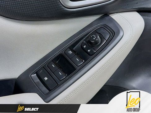 Used 2022 Subaru Forester image 17