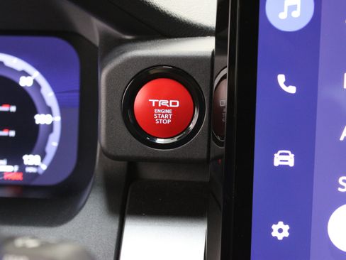 Used 2025 Toyota 4Runner TRD Off-Road Premium w/ Tow Technology Package AWD/4WD image 18