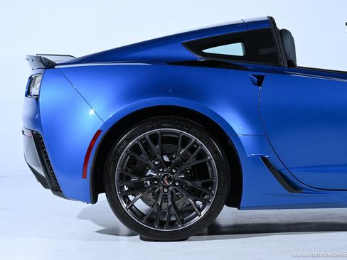 Used 2016 Chevrolet Corvette Z06 w/ 3LZ Preferred Equipment Group RWD image 20