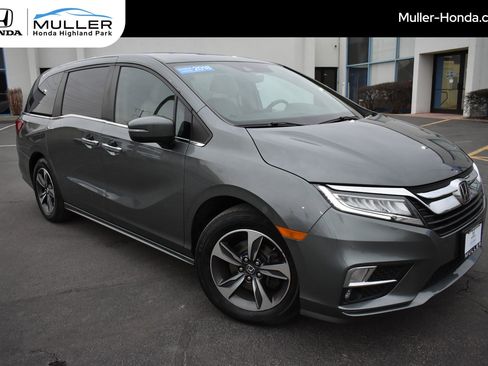 Certified 2018 Honda Odyssey Touring image 1