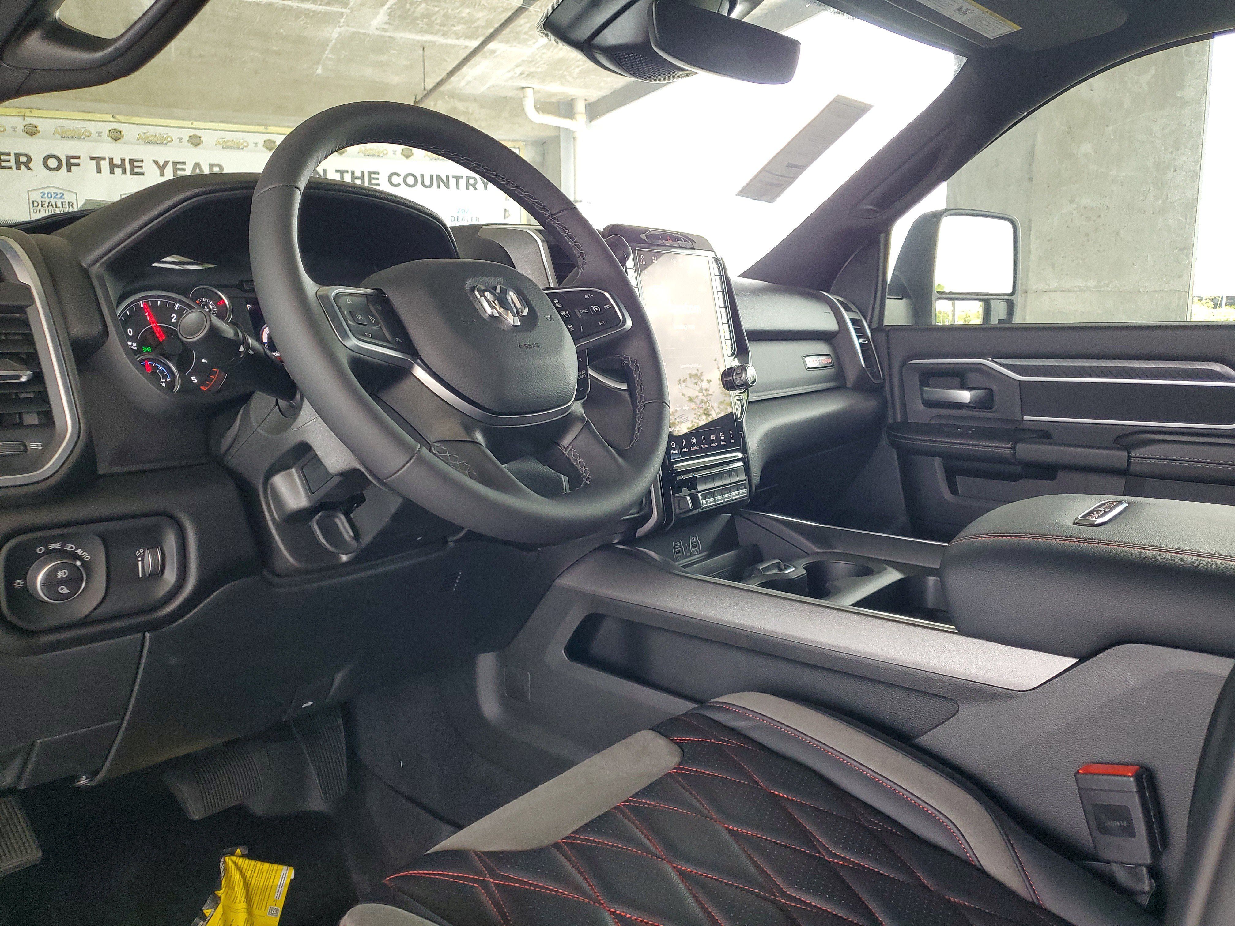 New 2025 RAM 2500 Big Horn AWD/4WD image 15