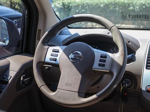 Used 2017 Nissan Frontier SV RWD image 19