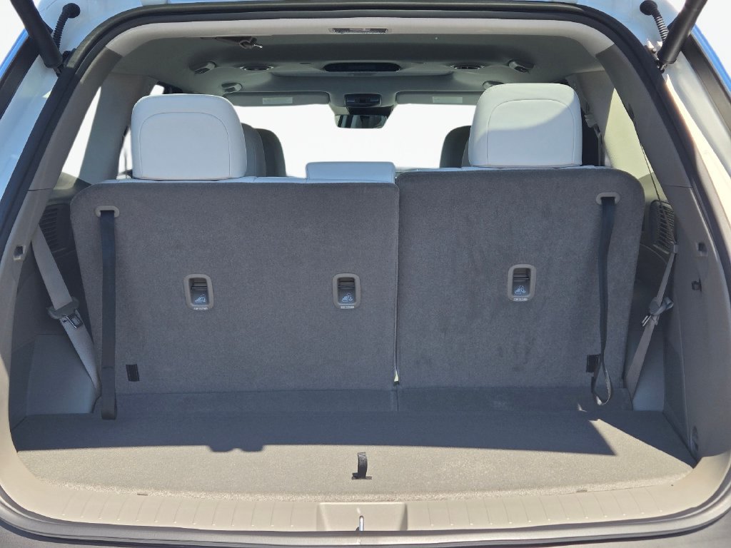Certified 2026 Hyundai Palisade SEL FWD image 8