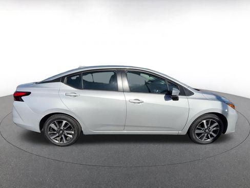 Used 2025 Nissan Versa SV image 16