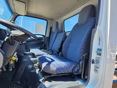 New 2025 Isuzu NPR image 8