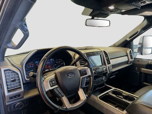 Used 2020 Ford F250 Platinum w/ FX4 Off-Road Package AWD/4WD image 23