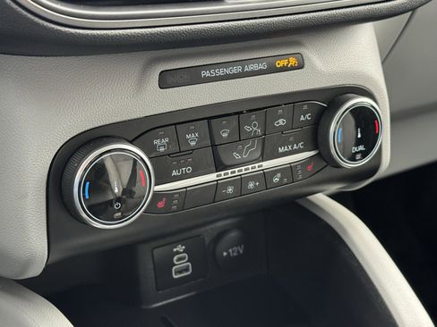 Used 2024 Ford Escape Active image 23