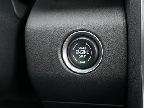 Used 2024 GMC Acadia Denali w/ Super Cruise Package image 29