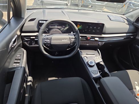 New 2026 Kia Sportage S image 7