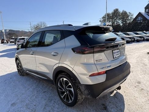 Used 2022 Chevrolet Bolt EUV Premier image 8