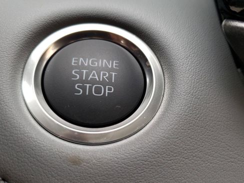 New 2026 Toyota Highlander XLE image 16