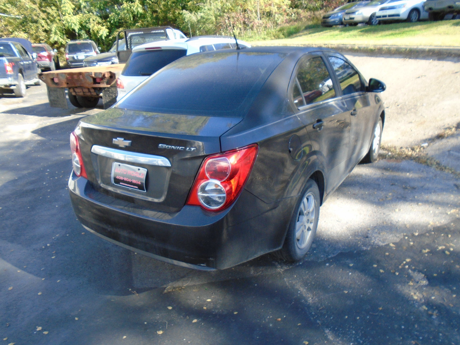 Used 2014 Chevrolet Sonic LT FWD image 3