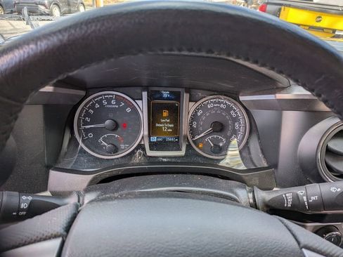 Used 2023 Toyota Tacoma SR5 w/ Black Out Package (TMS) image 10