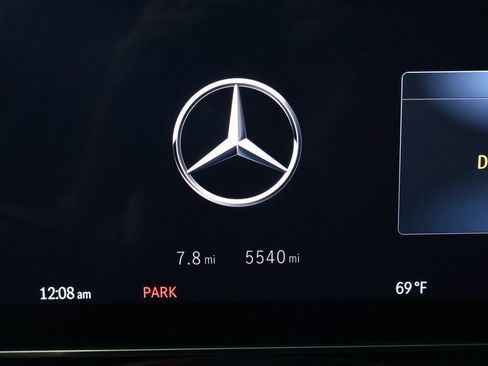 Used 2024 Mercedes-Benz C 300 4MATIC Sedan image 17