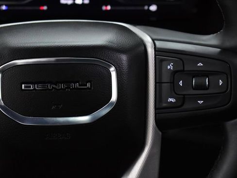 Used 2023 GMC Yukon Denali image 34