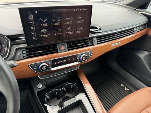 Used 2023 Audi A4 2.0T Premium w/ Convenience Package image 23