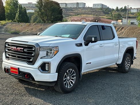 Used 2020 GMC Sierra 1500 AT4 w/ AT4 Premium Package AWD/4WD image 7