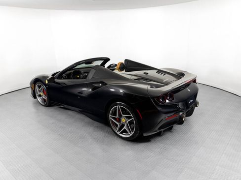 Certified 2023 Ferrari F8 Tributo image 18