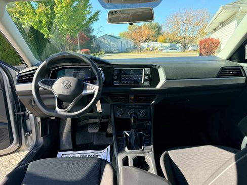 Used 2022 Volkswagen Jetta S image 16