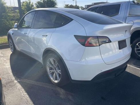 Used 2021 Tesla Model Y Long Range AWD/4WD image 5