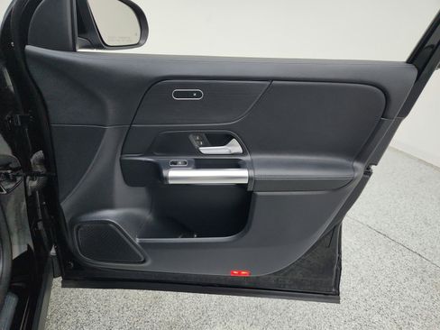 Certified 2022 Mercedes-Benz GLA 250 image 24