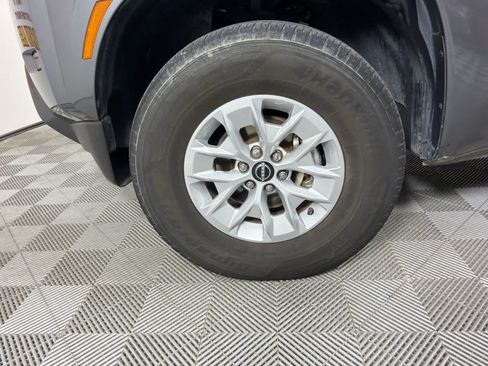 Certified 2024 Nissan Frontier SV w/ Technology Package AWD/4WD image 10