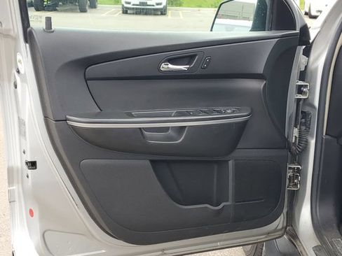 Used 2009 GMC Acadia SLE w/ Preferred Package FWD image 8