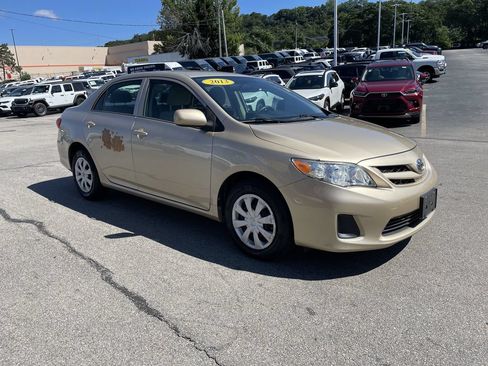 Used 2013 Toyota Corolla L FWD image 6