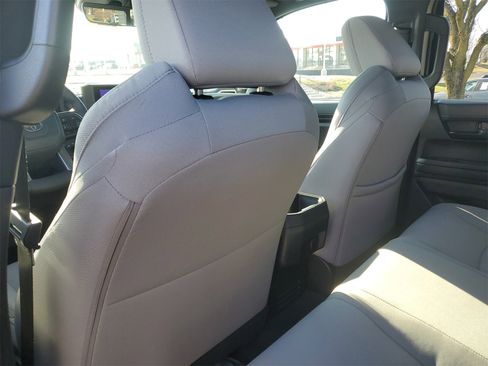 Certified 2025 Toyota Tacoma SR5 image 12