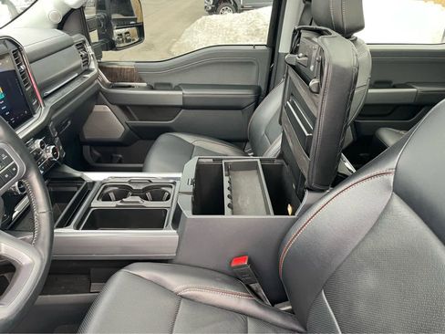 Used 2024 Ford F250 Lariat w/ Lariat Ultimate Package AWD/4WD image 33