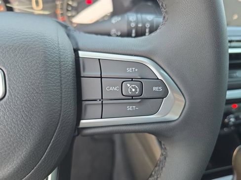 New 2026 Jeep Compass Latitude image 24