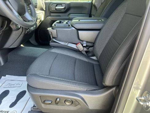 New 2025 Chevrolet Silverado 2500 Custom w/ Custom Value Package image 9