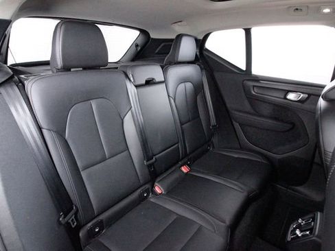 Certified 2025 Volvo XC40 B5 Plus w/ Protection Package Premier AWD/4WD image 26