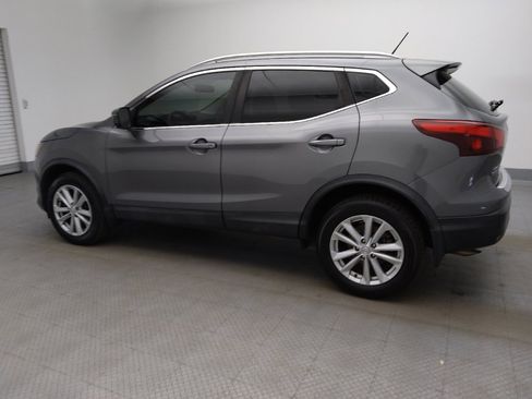 Used 2017 Nissan Rogue Sport SV FWD image 3