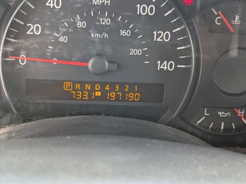Used 2005 Nissan Titan XE AWD/4WD image 9