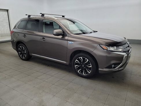 Used 2018 Mitsubishi Outlander GT AWD/4WD image 11