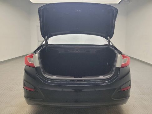 Used 2017 Chevrolet Cruze LT image 29