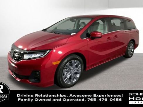 New 2026 Honda Odyssey Touring image 4