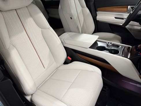 New 2026 Cadillac Vistiq Luxury AWD/4WD image 55