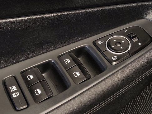 Used 2019 Hyundai Santa Fe SE image 27