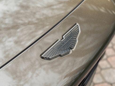 Used 2021 Aston Martin DBX image 47