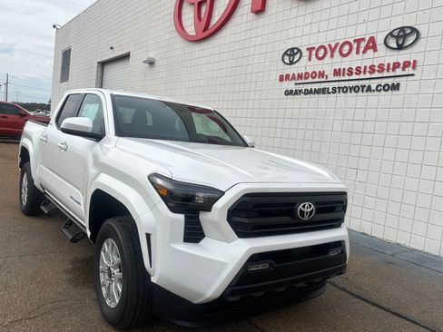 New 2026 Toyota Tacoma SR5 image 3