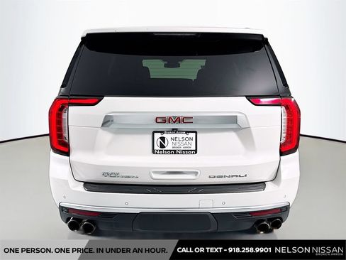 Used 2023 GMC Yukon Denali AWD/4WD image 6