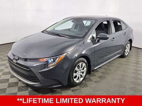 Used 2025 Toyota Corolla LE FWD image 3