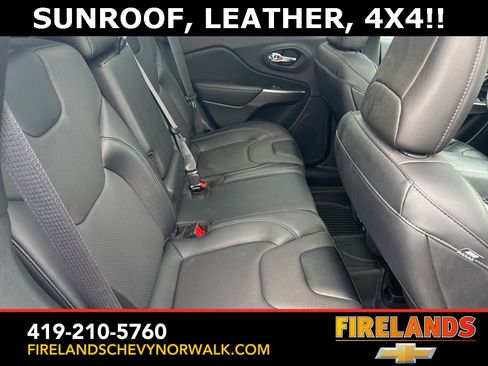 Used 2022 Jeep Cherokee Limited image 22