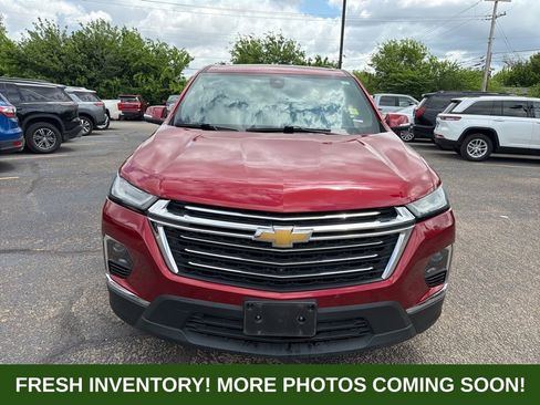 Used 2023 Chevrolet Traverse LT w/ LT Premium Package image 2